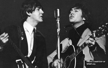 <p>Legendary Beatles stars Paul McCartney (left) and the late John Lennon (right). <em>(File Photo)</em></p>